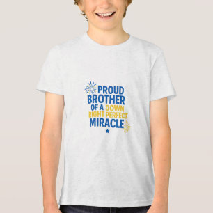Stolzer Bruder eines absolut perfekten Wunders Tri-Blend Shirt