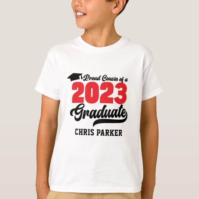 Stolzer Cousin eines roten, fett formatierten Skri T-Shirt (Vorderseite)