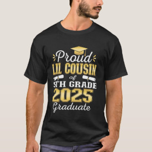 Stolzer kleiner Cousin des 5. Klassenabsolventen 2 T-Shirt