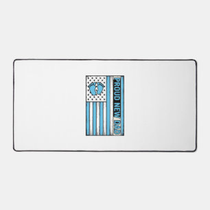 stolzer neuer Vater Babyfüße Flagge Vektor Design_ Schreibtischunterlage