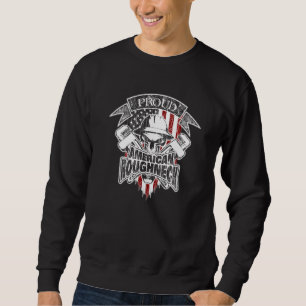 Stolzer Ölbohrinsel-Roughneck-Ölfeldarbeiter mit A Sweatshirt