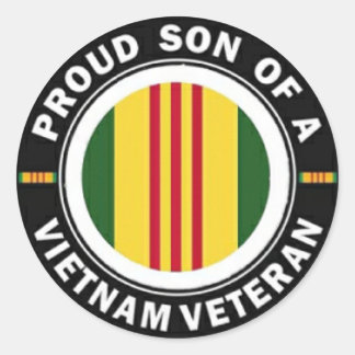 Stolzer Sohn eines vietnamesischen Veteran Round S Runder Aufkleber