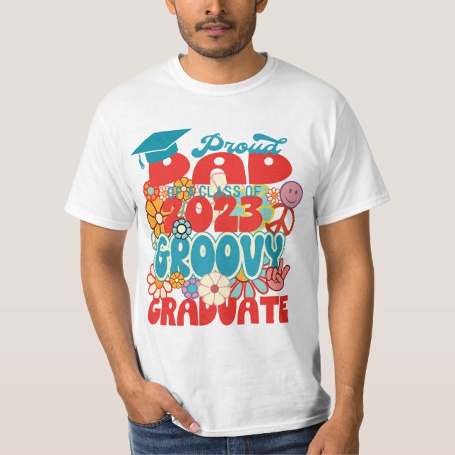 Stolzer VATER einer Klasse von 2023 Graduate Retro T-Shirt (Vorderseite)