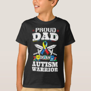 Stolzer Vater eines autistischen Kriegers T-Shirt