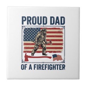 Stolzer Vater eines Feuerwehrmanns Vintage-Flagge Fliese