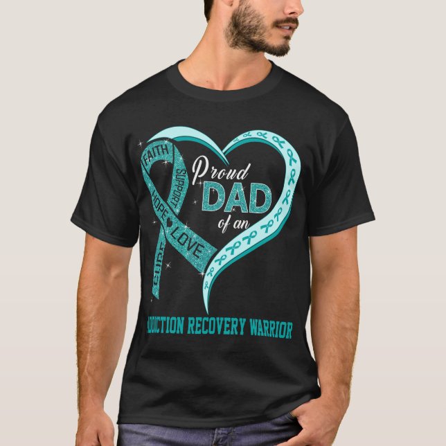 Stolzer Vater eines Kriegers der Erholung des Aukt T-Shirt (Vorderseite)
