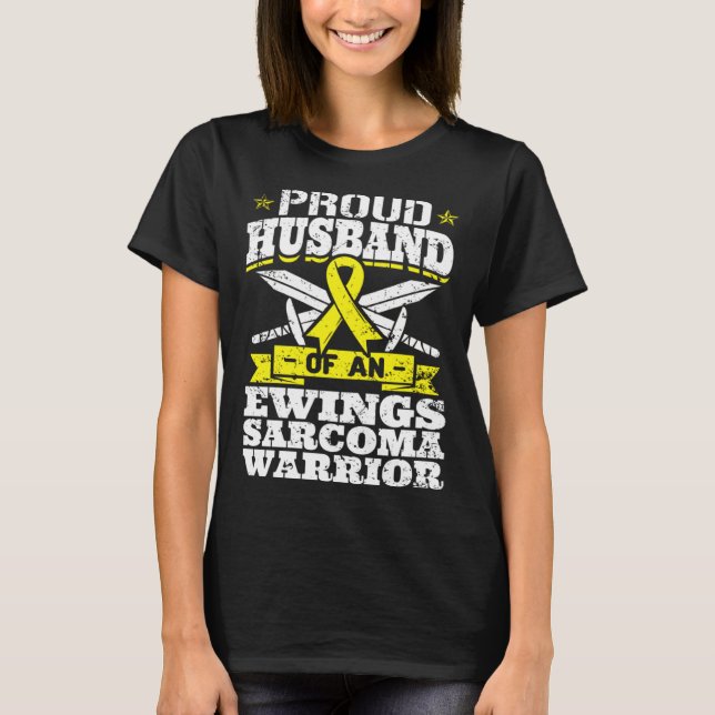 Stolzes Ehemann eines Ewings Sarcoma Krieger Aware T-Shirt (Vorderseite)
