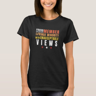 Stolzes Mitglied der französischen Minderheit mit  T-Shirt