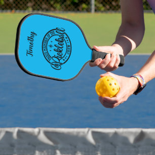 Stolzes Mitglied der Pickleball-Crew bearbeitbarer Pickleball Schläger