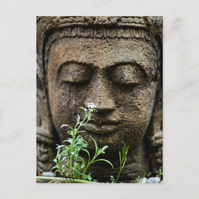 Stone Garden Statue with flower Postkarte (Vorderseite)