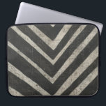 Stone - Linien Laptopschutzhülle<br><div class="desc">Stone IX von Chariklia Zarris. Muster mit sich wiederholenden Zeilen.</div>