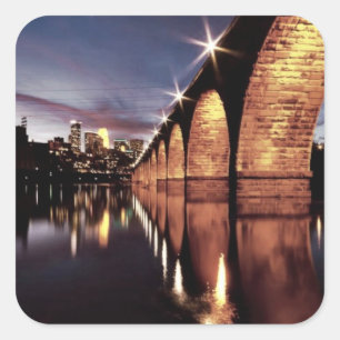 Stonearch Skyline Quadratischer Aufkleber