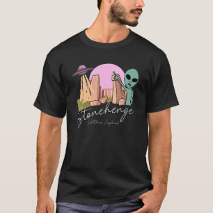 Stonehenge England Souvenir Alien & Flying Saucer T-Shirt