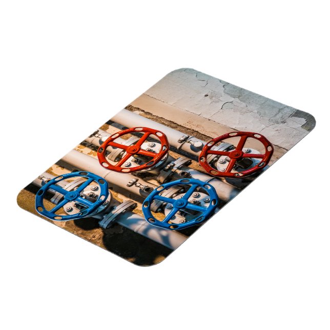 Stopcock in the Schiffbau, Zurich Magnet (Linke Seite)