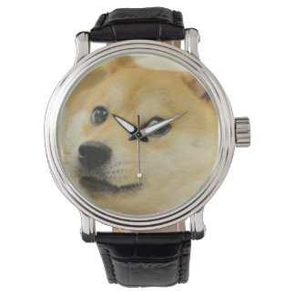 Stoppen Sie den Blick auf Ihre Uhr