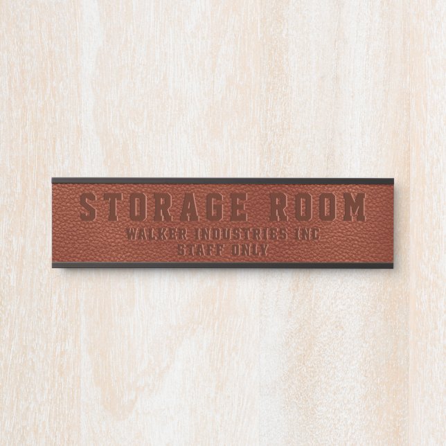 Storage Room mit Sitz in Brown Vegan Leather Busin Türschild (Vorderseite )