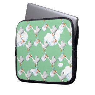 Storch mit geborenem Baby Laptopschutzhülle