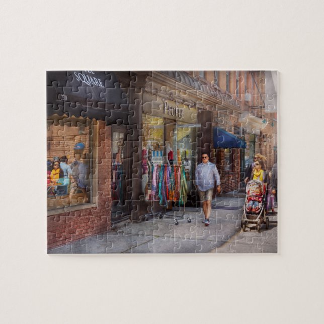 Store Front - Hoboken, NJ - Leute (Horizontal)