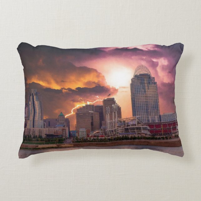 Stormy Cincinnati Great American Ball Park Dekokissen (Vorderseite)