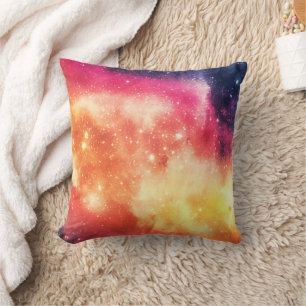Strahlender kosmischer Nebel Kissen