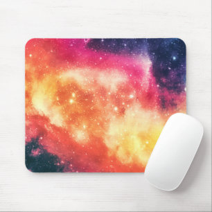 Strahlender kosmischer Nebel Mousepad