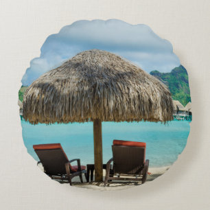 Strand auf Bora Bora rundem Kissen