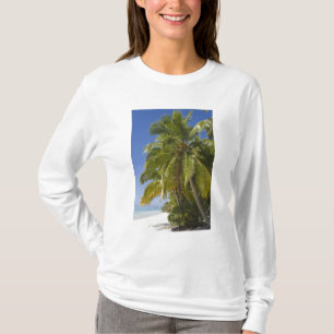 Strand auf One-Foot-Eiland, Aitutaki, Cookinseln T-Shirt