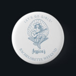 Strand Bachelorette Button<br><div class="desc">Bachelorette-Wochenende-Party-Taste, personalisiert mit Ihrem Namen, mit einer Frau in einem Cowgirl-Thema an der Küste. Ideal für Ihre Bachelorette am Strand.</div>
