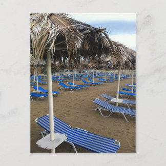 Strand mit Betten Postkarte