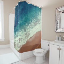 Strand mit Meerwasser Sand am Meer blau braun