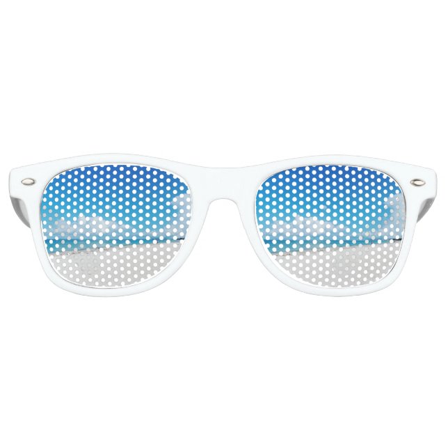 Strand mit weißem Sand und tropischem Wasser Partybrille (Vorderseite)