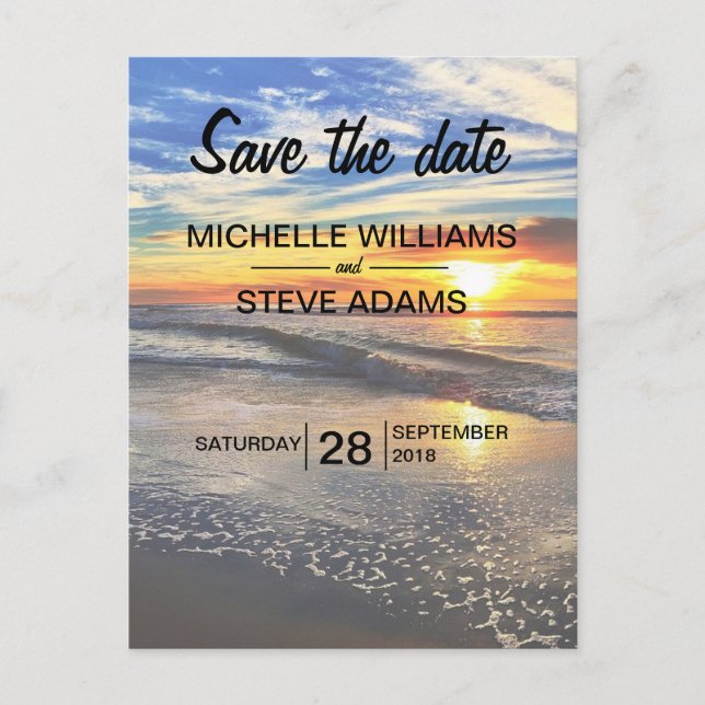 Strand-Sonnenuntergang, der Save the Date Wedding Ankündigungspostkarte (Vorderseite)