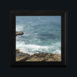 Strand trifft Ozean Geschenkbox<br><div class="desc">Wo der Strand sich trifft,  ist der Ozean ein Geschenk der Schönheit und des Friedens und ein großer Platz,  zum unsere Strandthemageschenke und Geschenkideen für Feiertage,  Geburtstage und Strand-Gastgeschenke Hochzeit zu kaufen.  Geburtstagsgeschenke für die Fischerei und Fischer,  Seashells vom Seeufer und Natur holt Ihnen die zeitlosen Geschenke der Natur.</div>