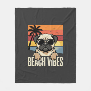 Strand-Vibes-Mops-Hund-Sonnenuntergang Fleecedecke