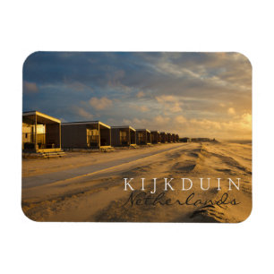 Strandhütten bei Sonnenuntergang an der niederlä Magnet
