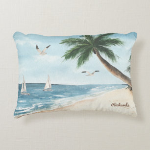 Strandlandschaft mit Sailboats Wasserfarbe Blau Dekokissen