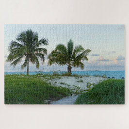 Strandspaziergang auf den Bahamas bei Sunset
