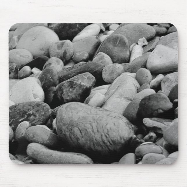 Strandsteine aus schwarzem und weißem Lakeshore Mousepad (Vorne)