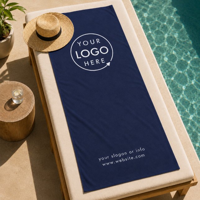 Strandtuch | Benutzerdefiniertes Logo Poolside Ges (Custom logo beach towel for resorts, hotels, pools, beach clubs, and hospitality brands)