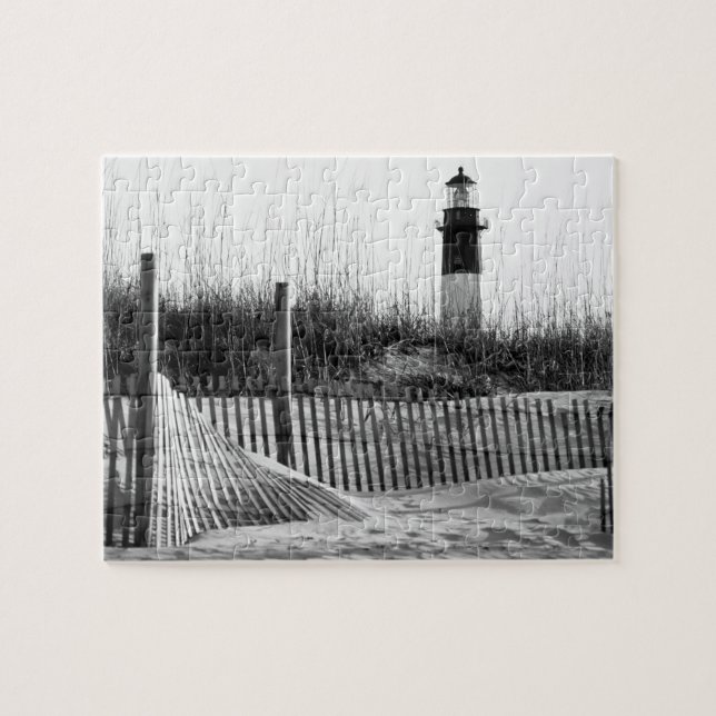 Strandzäune und Leuchtturm (Horizontal)
