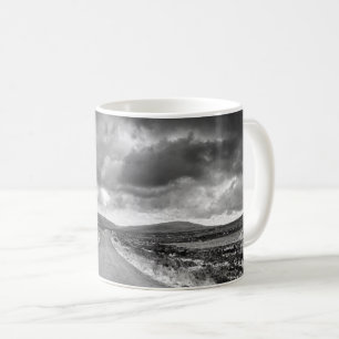 Straße in Rainstorm Kaffeetasse
