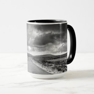 Straße in Rainstorm Tasse