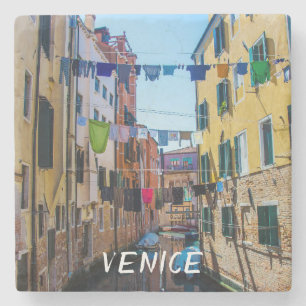 Straße in Venedig mit Wäsche waschen Kleider Itali Steinuntersetzer