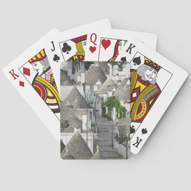 Straße mit trulli Häusern in Alberobello, Puglia Spielkarten (Rückseite)