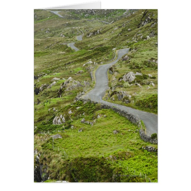 Straße zwischen Ballaghacahreen und Caherkeen. (Vorne)