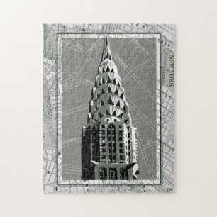 Straßen von New York mit Reich-Staats-Gebäude