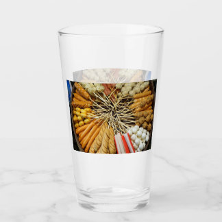 Straßenessen von einem asiatischen Markt Glas