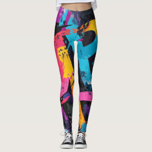 Straßenmural mit geschichteten Tropfen und städtis Leggings