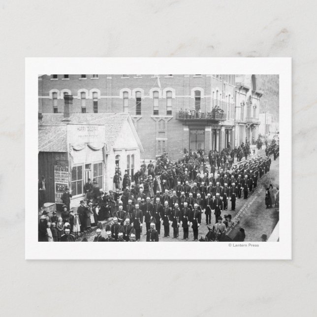 Straßenparade in Deadwood, SD Fotografie Postkarte (Vorderseite)
