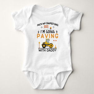 Straßenpflasterwagen-Fahrer-Vater   Pflasterwagen Baby Strampler